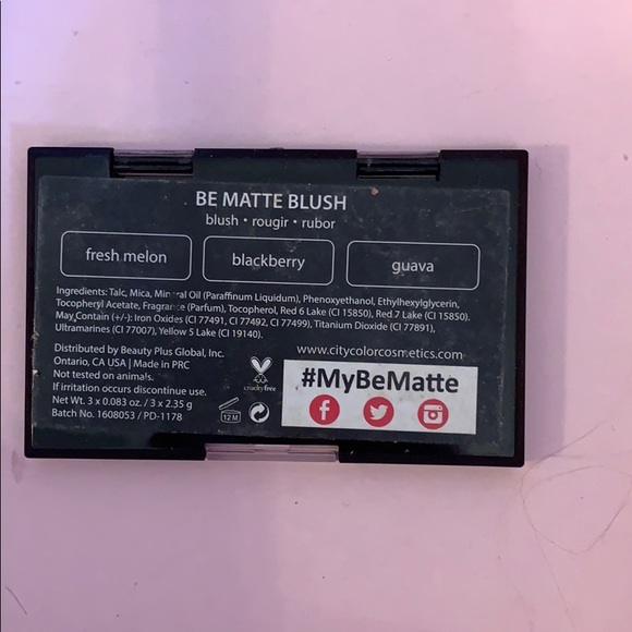 Be matte blush la colors - Picture 3 of 3